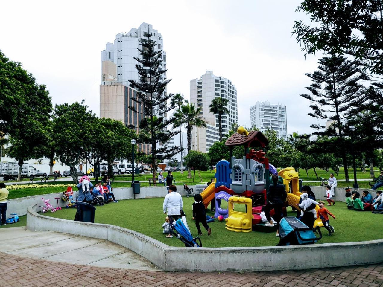 Miraflores Frente Al Mar Lima Exterior photo