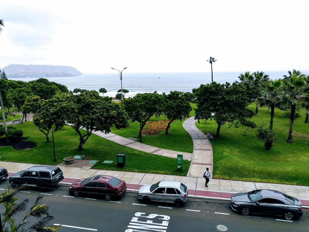 Miraflores Frente Al Mar Lima Exterior photo